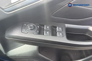 Ford Focus Active X Manual Petrol Hatchback - Stock Number (1668056) - 4th supplementary image