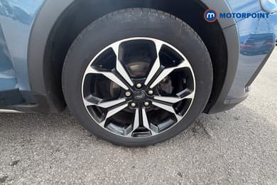 Ford Focus Active X Manual Petrol Hatchback - Stock Number (1668056) - 1st supplementary image