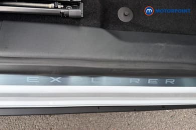 Ford Explorer Premium Automatic Electric SUV - Stock Number (1674172) - 5th supplementary image