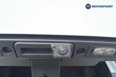 Ford Explorer Premium Automatic Electric SUV - Stock Number (1674172) - 25th supplementary image