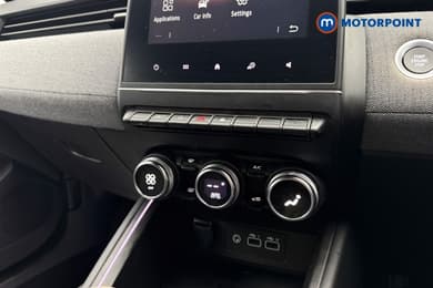 Renault Clio Techno Manual Petrol Hatchback - Stock Number (1675779) - 14th supplementary image