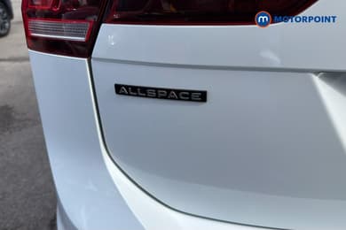 Volkswagen Tiguan Allspace Life Automatic Petrol SUV - Stock Number (1675994) - 26th supplementary image
