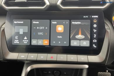 Mg Motor Uk ZS Trophy Automatic Petrol-Electric Hybrid SUV - Stock Number (1676776) - 2nd supplementary image