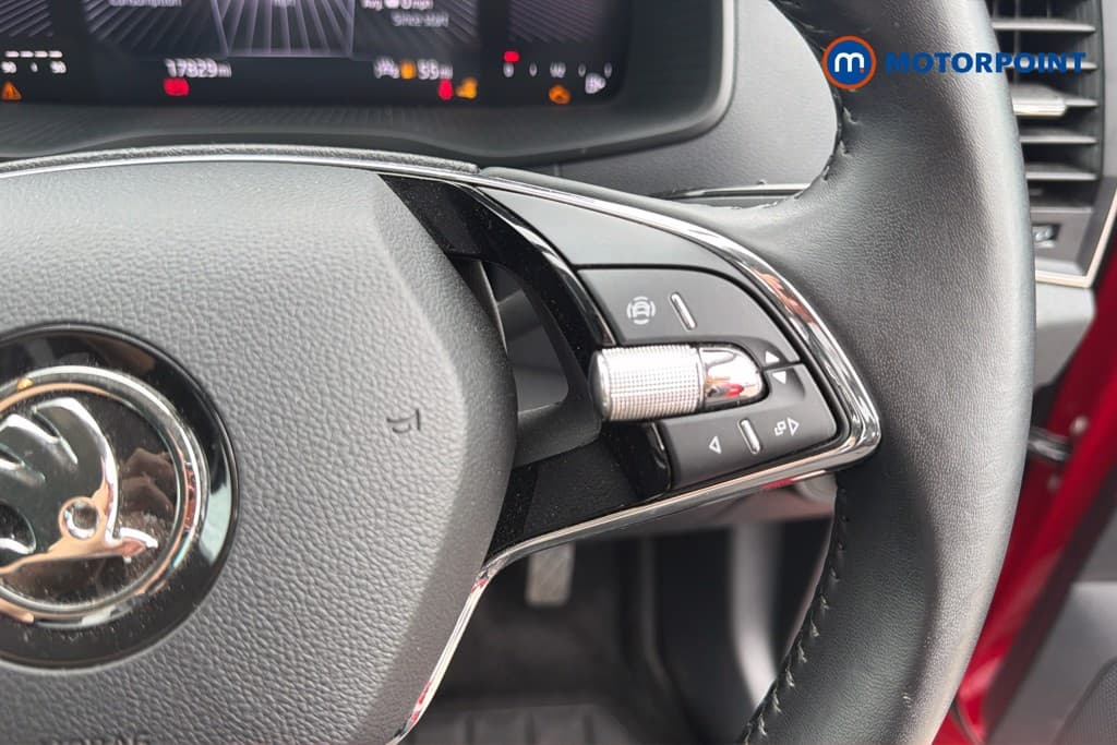 Skoda Karoq Se Drive Manual Petrol SUV - Stock Number (1677136) - 8th supplementary image