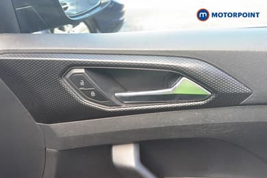 Volkswagen T-Cross SE Manual Petrol SUV - Stock Number (1667132) - 2nd supplementary image