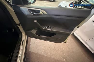 Volkswagen T-Cross Active Automatic Petrol SUV - Stock Number (1664149) - 38th supplementary image