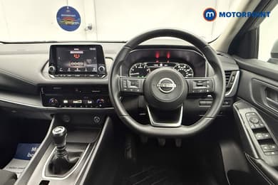 Nissan Qashqai Acenta Premium Manual Petrol SUV - Stock Number (1667424) - 2nd supplementary image