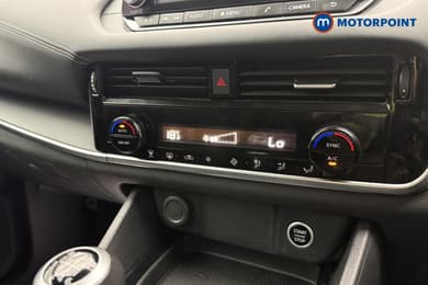 Nissan Qashqai Acenta Premium Manual Petrol SUV - Stock Number (1667424) - 13th supplementary image