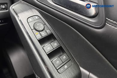 Nissan Qashqai Acenta Premium Manual Petrol SUV - Stock Number (1667424) - 16th supplementary image