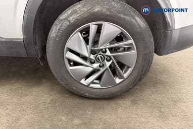 Nissan Qashqai Acenta Premium Manual Petrol SUV - Stock Number (1667424) - 23rd supplementary image