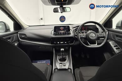 Nissan Qashqai Acenta Premium Manual Petrol SUV - Stock Number (1667424) - 1st supplementary image