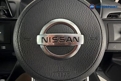 Nissan Qashqai N-Connecta Automatic Petrol SUV - Stock Number (1667346) - 5th supplementary image