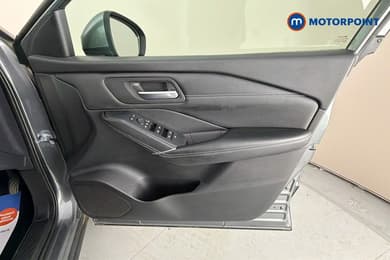 Nissan Qashqai N-Connecta Automatic Petrol SUV - Stock Number (1667346) - 19th supplementary image