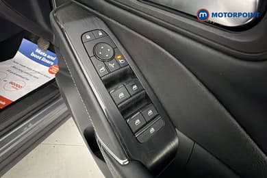 Nissan Qashqai N-Connecta Automatic Petrol SUV - Stock Number (1667346) - 20th supplementary image