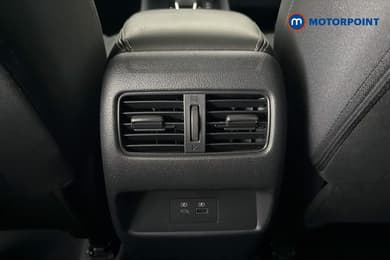 Nissan Qashqai N-Connecta Automatic Petrol SUV - Stock Number (1667346) - 30th supplementary image