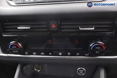 Nissan Qashqai Acenta Premium Automatic Petrol SUV - Stock Number (1674191) - 3rd supplementary image