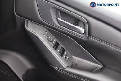 Nissan Qashqai Acenta Premium Automatic Petrol SUV - Stock Number (1674191) - 9th supplementary image