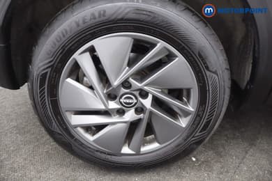 Nissan Qashqai Acenta Premium Automatic Petrol SUV - Stock Number (1674191) - 14th supplementary image