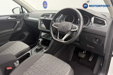 Volkswagen Tiguan Life Automatic Petrol SUV - Stock Number (1676479) - 7th supplementary image
