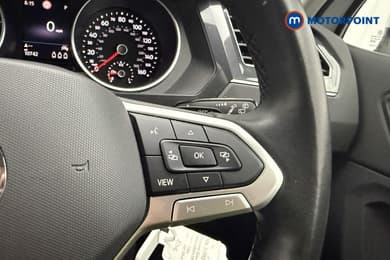 Volkswagen Tiguan Life Automatic Petrol SUV - Stock Number (1676479) - 9th supplementary image
