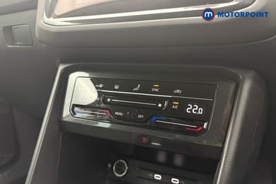 Volkswagen Tiguan Life Automatic Petrol SUV - Stock Number (1676479) - 15th supplementary image