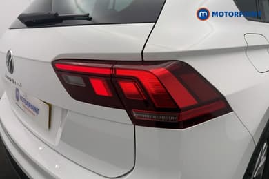 Volkswagen Tiguan Life Automatic Petrol SUV - Stock Number (1676479) - 19th supplementary image