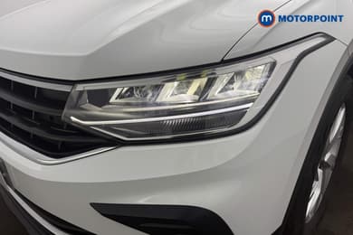 Volkswagen Tiguan Life Automatic Petrol SUV - Stock Number (1676479) - 22nd supplementary image