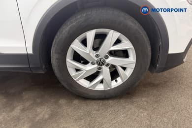 Volkswagen Tiguan Life Automatic Petrol SUV - Stock Number (1676479) - 23rd supplementary image