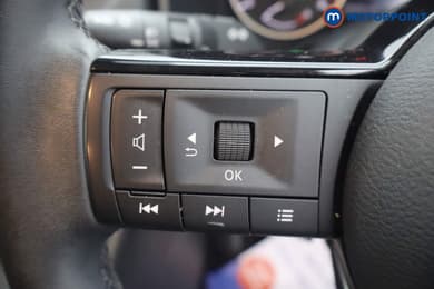 Nissan Qashqai Acenta Premium Manual Petrol SUV - Stock Number (1677975) - 6th supplementary image