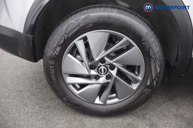 Nissan Qashqai Acenta Premium Manual Petrol SUV - Stock Number (1677975) - 14th supplementary image