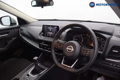 Nissan Qashqai Acenta Premium Manual Petrol SUV - Stock Number (1677975) - 1st supplementary image
