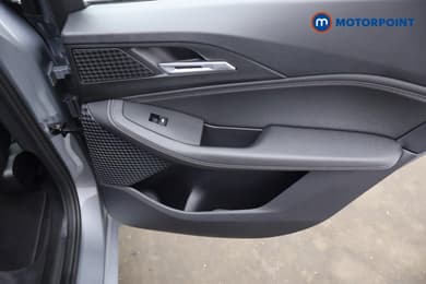BMW 2 Series Luxury Automatic Petrol Plug-In Hybrid Estate - Stock Number (1652791) - 25th supplementary image