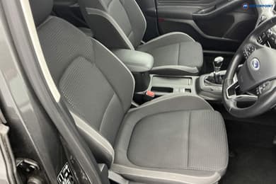 Ford Focus Zetec Manual Petrol Hatchback - Stock Number (1677120) - 5th supplementary image