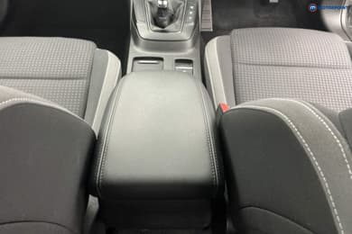 Ford Focus Zetec Manual Petrol Hatchback - Stock Number (1677120) - 11th supplementary image