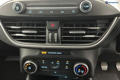 Ford Focus Zetec Manual Petrol Hatchback - Stock Number (1677120) - 19th supplementary image