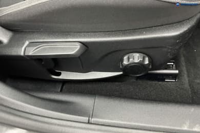 Ford Focus Zetec Manual Petrol Hatchback - Stock Number (1677120) - 25th supplementary image
