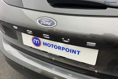 Ford Focus Zetec Manual Petrol Hatchback - Stock Number (1677120) - 33rd supplementary image