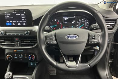 Ford Focus Zetec Manual Petrol Hatchback - Stock Number (1677120) - 1st supplementary image