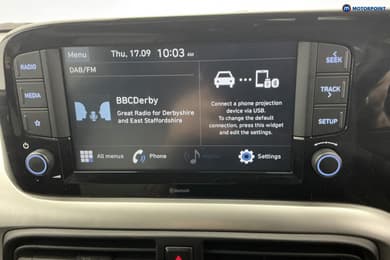Hyundai I10 Premium Manual Petrol Hatchback - Stock Number (1679633) - 2nd supplementary image