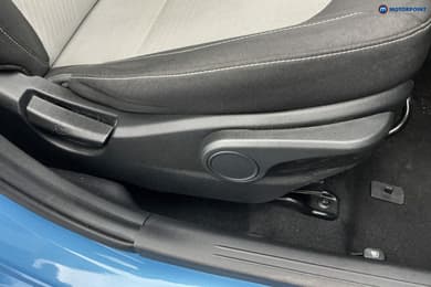 Hyundai I10 Premium Manual Petrol Hatchback - Stock Number (1679633) - 23rd supplementary image