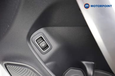 Mercedes-Benz CLA Amg Line Automatic Petrol Coupe - Stock Number (1679508) - 16th supplementary image