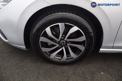 Volkswagen Golf Active Manual Petrol Hatchback - Stock Number (1671532) - 35th supplementary image