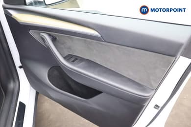 Tesla Model Y Long Range Automatic Electric SUV - Stock Number (1676520) - 17th supplementary image