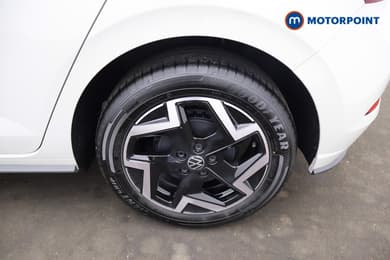 Volkswagen Polo R-Line Manual Petrol Hatchback - Stock Number (1681445) - 2nd supplementary image