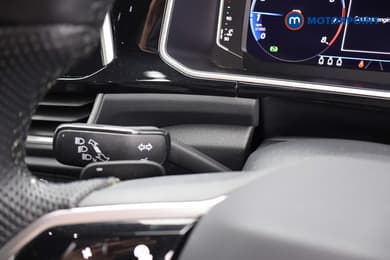 Volkswagen T-Roc R-Line Automatic Petrol SUV - Stock Number (1676595) - 8th supplementary image