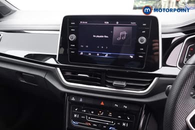 Volkswagen T-Roc R-Line Automatic Petrol SUV - Stock Number (1676595) - 11th supplementary image