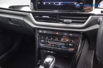 Volkswagen T-Roc R-Line Automatic Petrol SUV - Stock Number (1676595) - 12th supplementary image