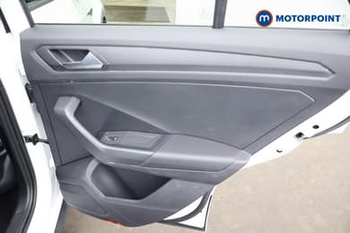 Volkswagen T-Roc R-Line Automatic Petrol SUV - Stock Number (1676595) - 23rd supplementary image