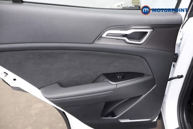 KIA Sportage Gt-Line Automatic Petrol-Electric Hybrid SUV - Stock Number (1677939) - 27th supplementary image