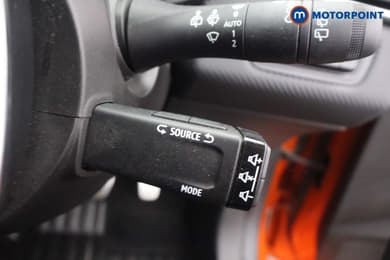 Renault Clio Rs Line Automatic Petrol-Electric Hybrid Hatchback - Stock Number (1680070) - 8th supplementary image